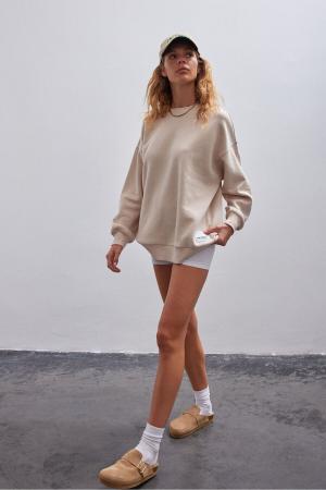 Women's Beige Basic Crew Neck Polar Fleece Oversize Sweatshirt