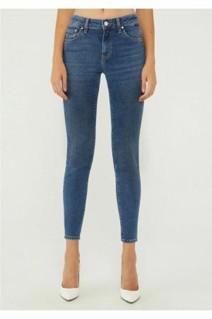 Women's blue jeans