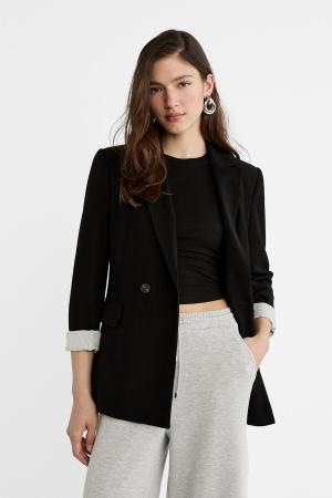 Buttoned tailored blazer