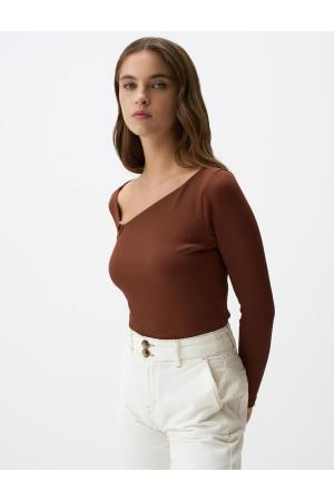 Brown collared blouse