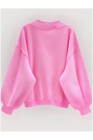 pink sweatshirt