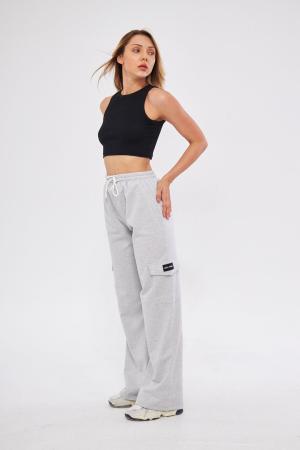 Trousers Oversize Cut with Cargo Pockets