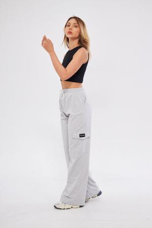 Trousers Oversize Cut with Cargo Pockets