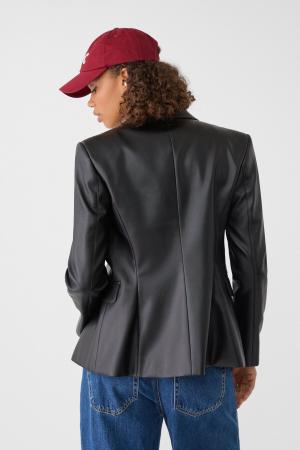 Body-hugging faux leather blazer